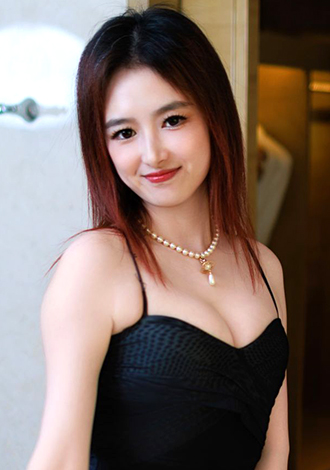 Date the member of your dreams: caring Asian member Jie from Shanghai