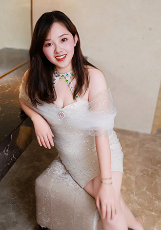 Gorgeous profiles pictures: free Asian Member Chunxia
