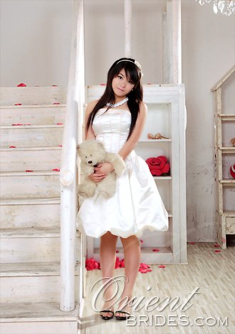 Beautiful, tender, sweet: Asian mail order wife guirong from Asianbeauties.com