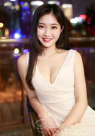 Date the member of your dreams: photo of Asian member Lulu from Beijing