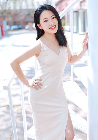 Gorgeous member profiles: Yan, attractive photo of Asian member