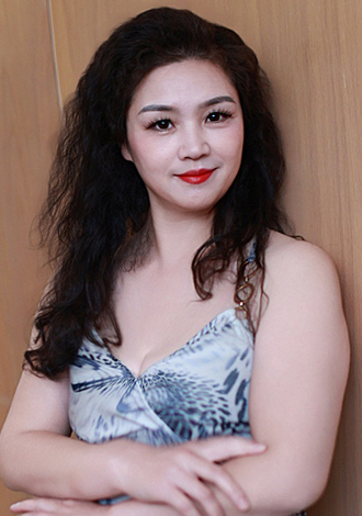 Most gorgeous profiles: Hengli from Shanghai, member caring, China